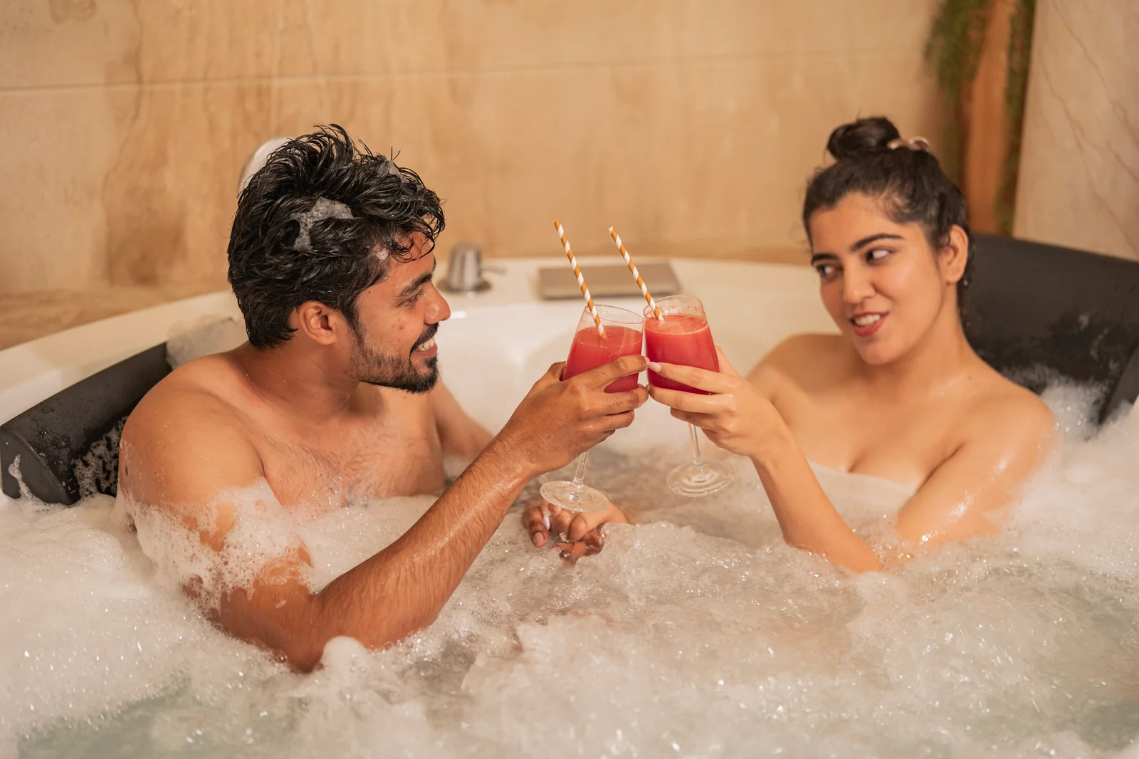 Couples Spa & Jacuzzi